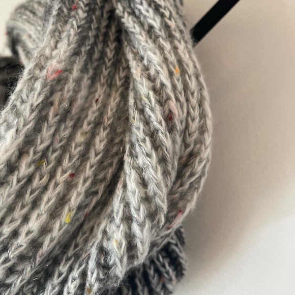 Infinity Scarf - Picture 7 of 10